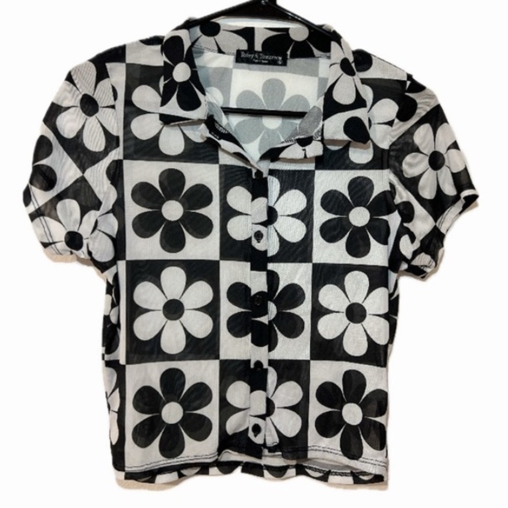 Today and‎ Tomorrow Floral Blouse